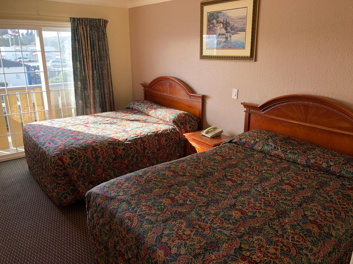 Thunderbird Motel Сисайд Экстерьер фото